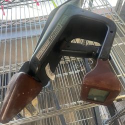 Pipe & Cable Locator 