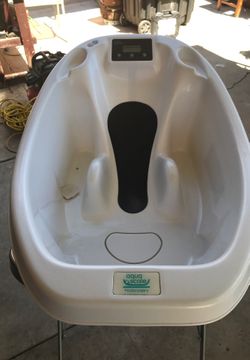 Bañera para bebé electrónica casi nueva pick up