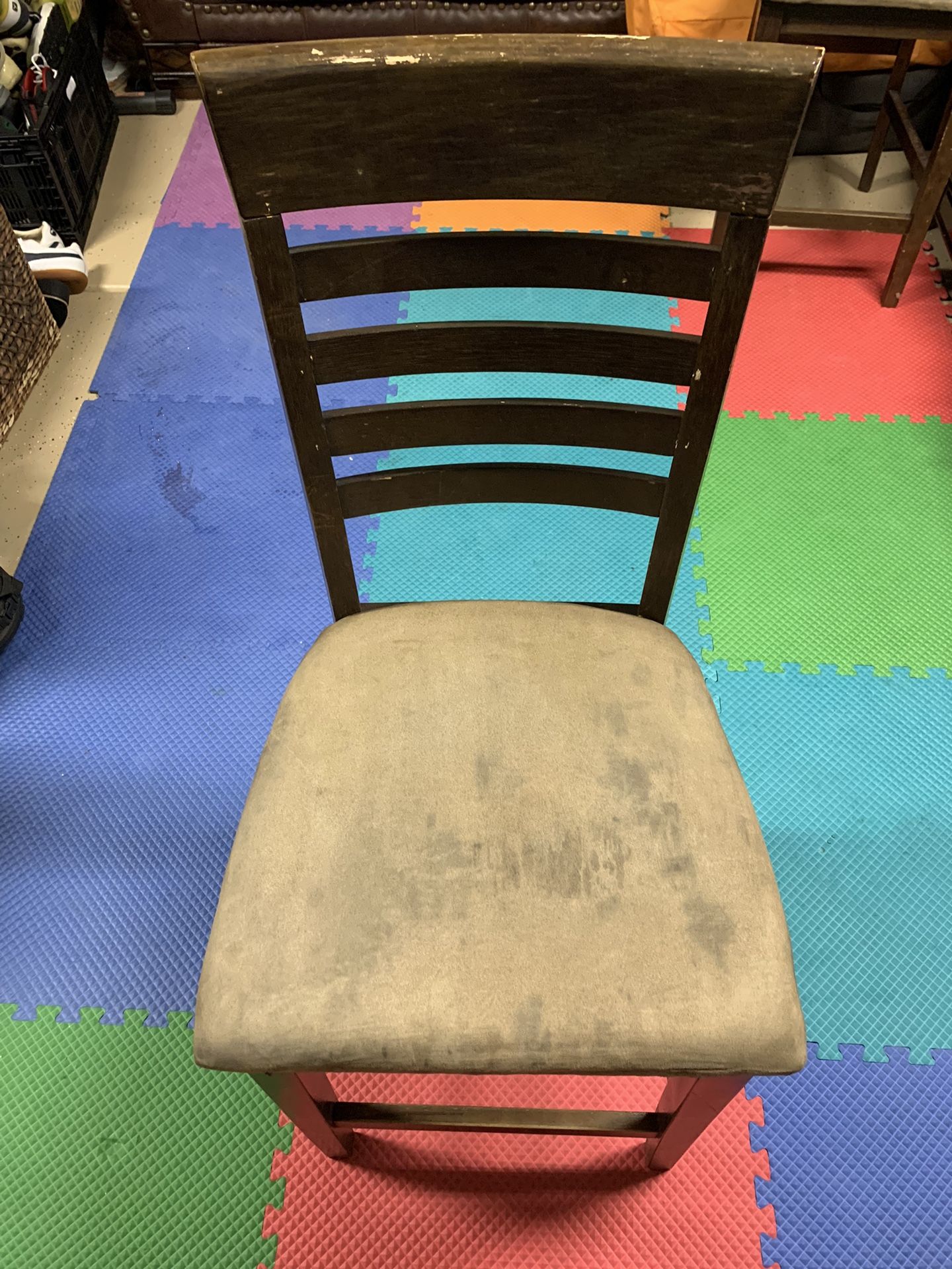 Set of 4 High Chairs - Juego De 4 Cillas Altas