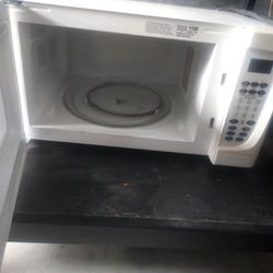 Oster Microwave