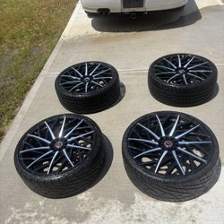 22 Inch Rim 5 Lug 