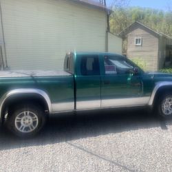 2003 Dodge Dakota