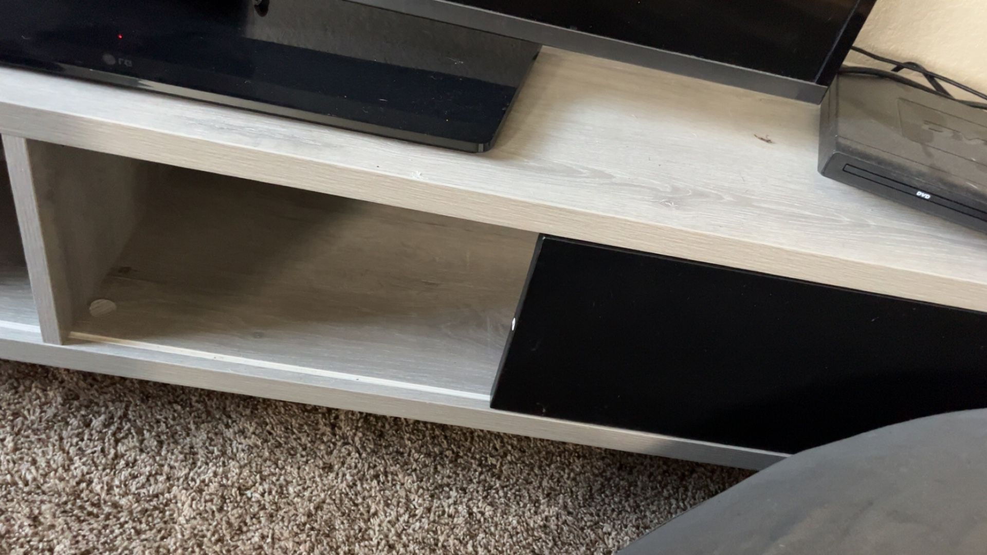 Tv Stand 70+