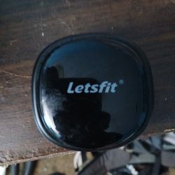 Let's fit Ear Buds