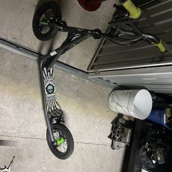 Mongoose Scooter