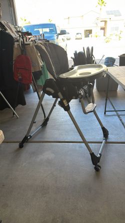 HIGH CHAIR