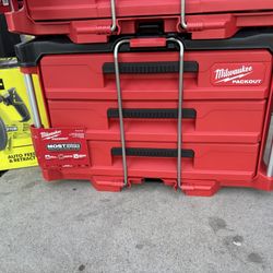 Milwaukee PACKOUT 22 in. Modular 3-Drawer Tool Box with Metal Reinforced Corners