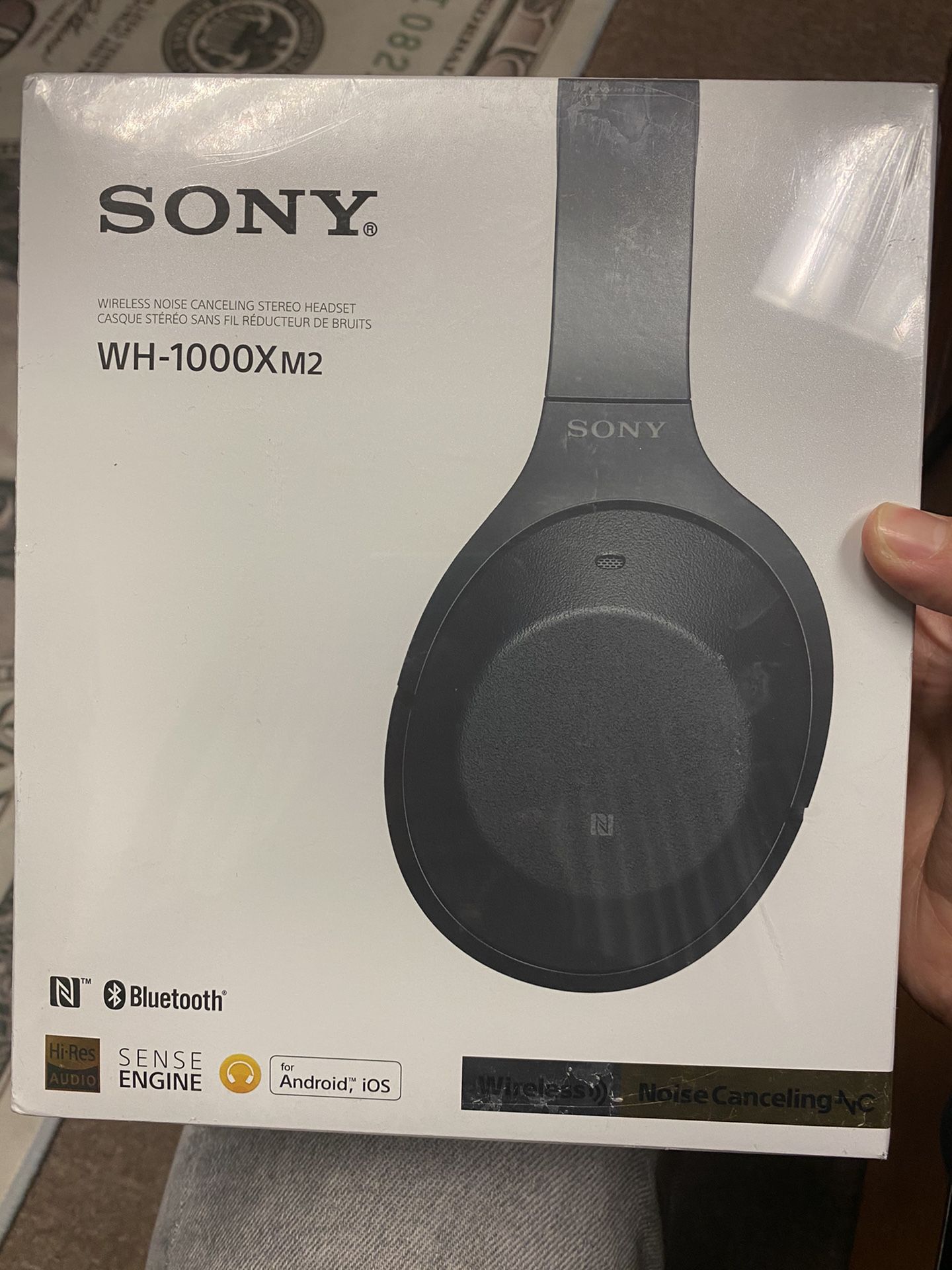Sony WH 1000m2 headphones