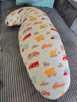 Toddler body pillow