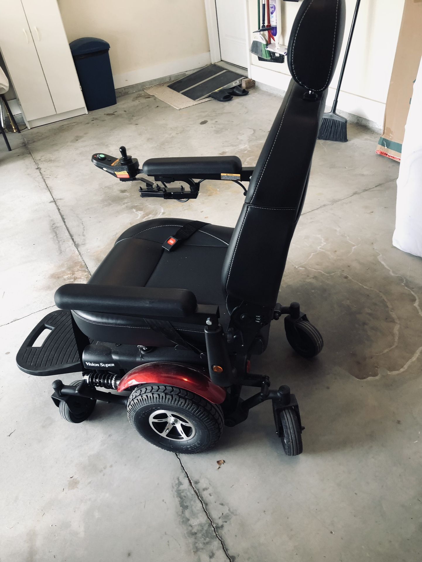 Electric Wheelchair