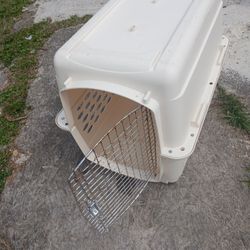 Large Plastic Pet Carrier