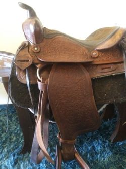 Roping Saddle