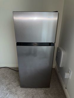 Vissani Mini Fridge