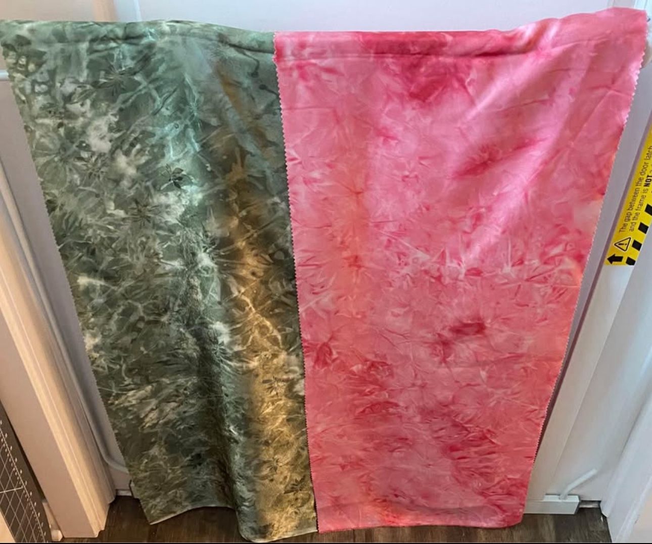 #17 green pink marbleized silky shimmer satin fabric 2pcs 13”x56”