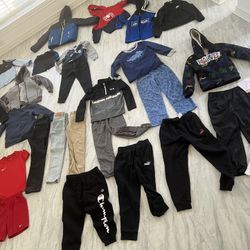 Size 6/7 Ropa De Niño  Polo Nike Adidas Levi’s Y Mas Todo Por $90 