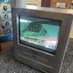 Small DVD player TV 