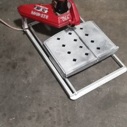 Mk 270 wet tile cutter saw with water pump is not in the picture/ no water tray