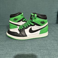 Nike Air Jordan 1 Retro High OG “Lucky Green” – Size 8