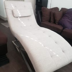 Lounge Couch 