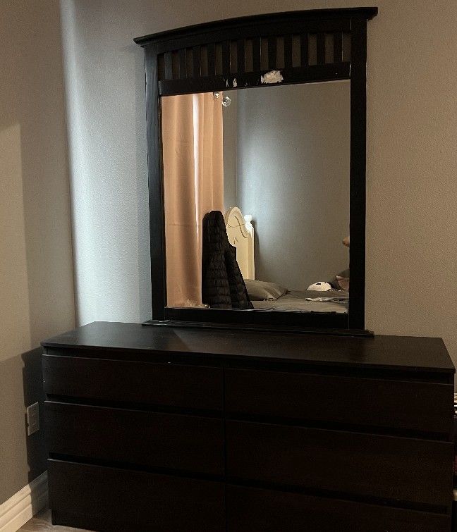 Dresser/Mirror Combo