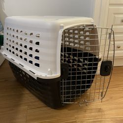 Petmate Animal Dog Crate Kennel 