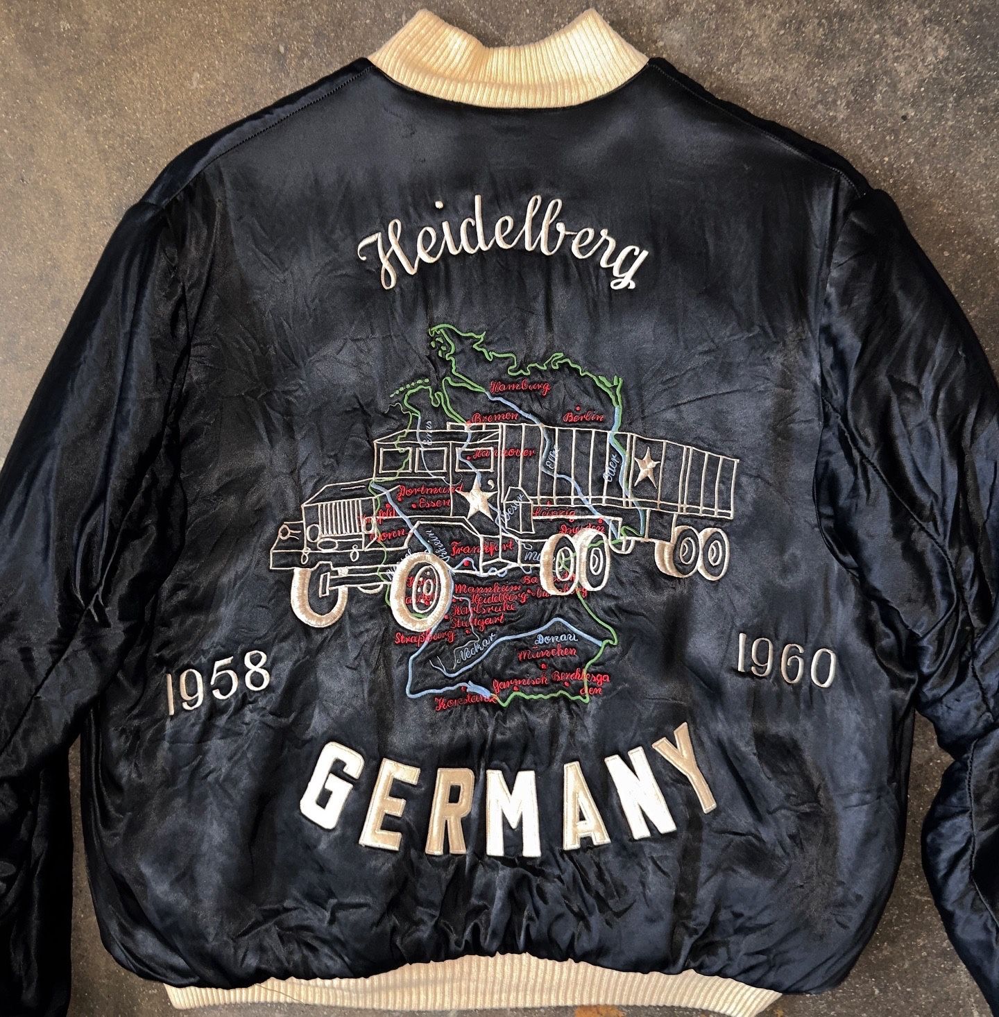 Vintage 1950's Heidelberg Germany Souvenir Jacket for Sale in