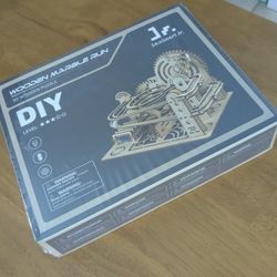 New and unopened - Marble Run - DIY wooden puzzle - SainSmart Jr. 3D