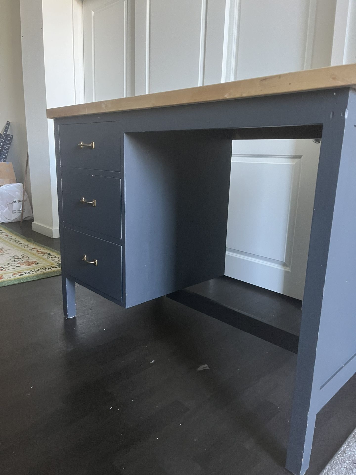 Kitchen Island/Desk