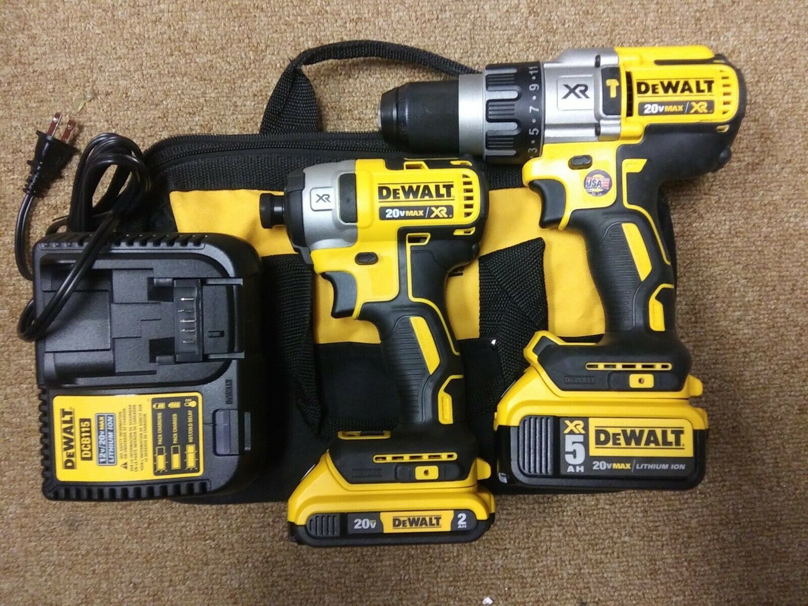 Dewalt DCK287 Hammer Drill Impact Driver XR Combo with DCD996 XR Hammer Drill, DCF887 XR Impact Driver, 5.0 Ah XR battery, 2.0 Ah XR battery, charger