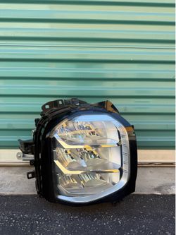 Mitsubishi Outlander 2022 2023 2024 Right Side LED Headlight OEM