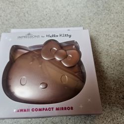 Hello Kitty New Mirror