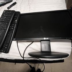 Monitor With Keyboards Read Description ‼️