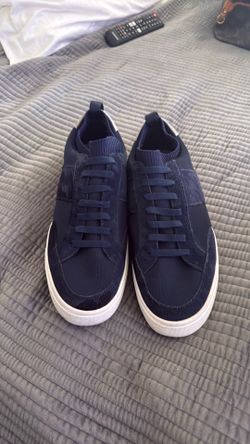 Men’s navy Peter Millar hyperlight sneakers size10