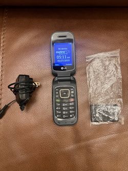 LG450 Flip Phone
