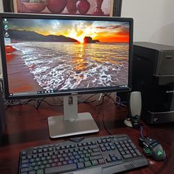 Lenovo Desktop Computer Windows 10. Good Working Condition.  AMD A8 -5500  APU with Radeon HD Graphics.  3.20 Ghz.   Monitor 23 inches.  wifi adapter.