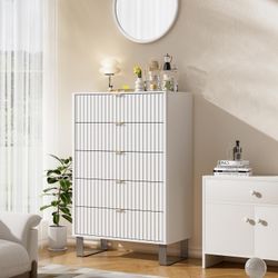 New005-white  $110  Fluted 5 Drawers Dresser