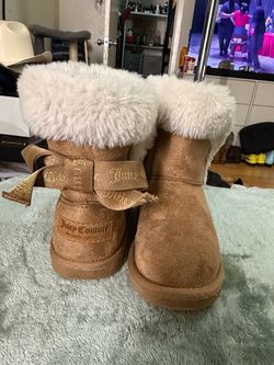 Juicy Couture Girl Tan Boots