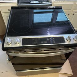Whirlpool Electric Range