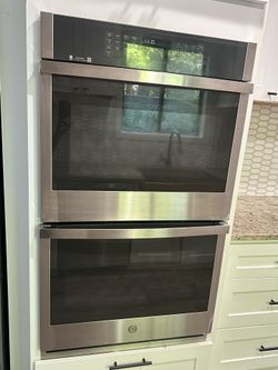 Double Oven MUST Be Picked Up Today