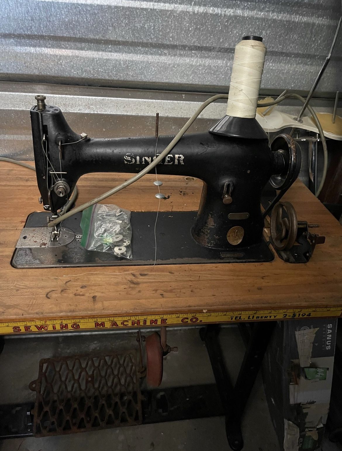 Single Sewing Machine
