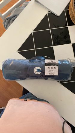Tommy Bahama Oversized Outdoor Packable Blanket