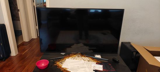 Samsung 50" UHD 4K Flat Smart TV MU6300 Series 6