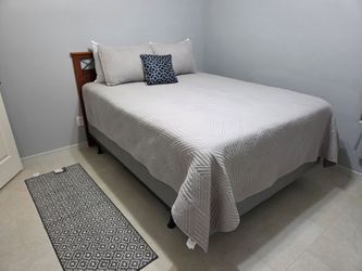Queen bed
