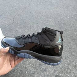 Jordan 11 Gamma Size 5.5, 11.5, 12.5, 13 