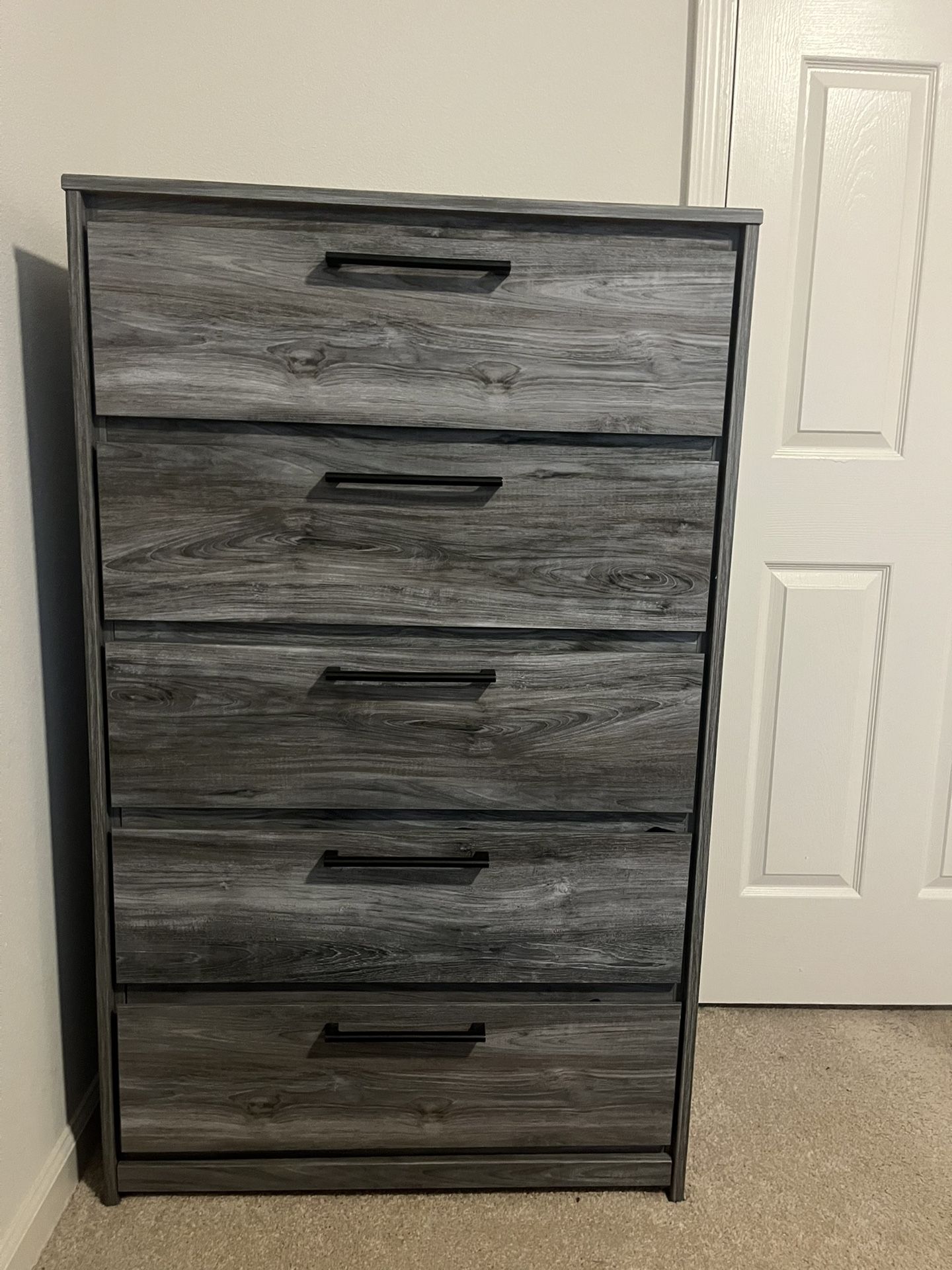 5 Piece Bedroom set (Full Size Bed)
