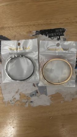 Stainless Steel Bangle Bracelets Set of 2