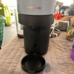 perfect condition Nespresso machine!!