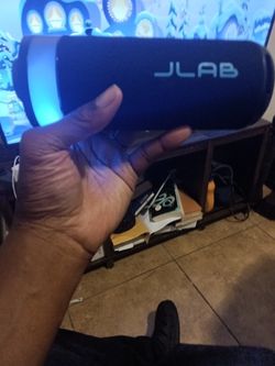 Jlab Bluetooth Speaker(Read Details!!)