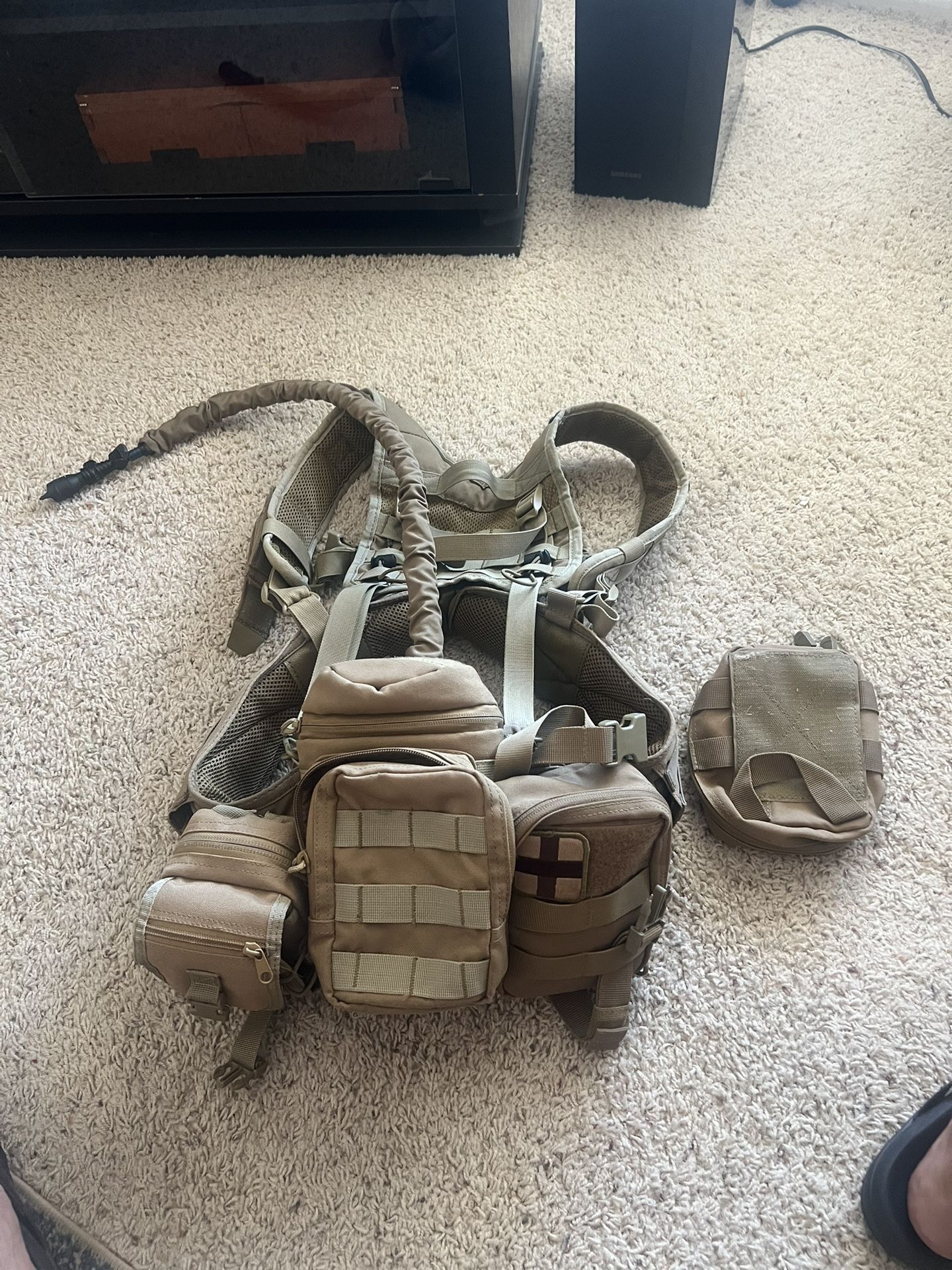 Hunting / Tactical Gear W/ H20 Belt