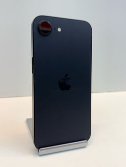 Apple iPhone 16e 128gb. ( AT&T Only  )